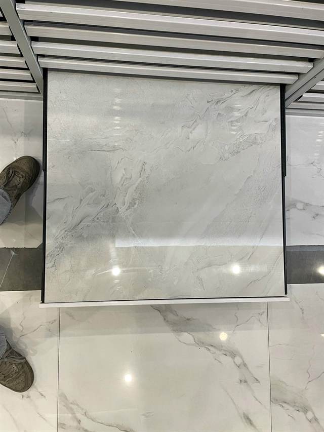 Gạch Ấn Độ 80x80 – mã QHf2f9d
